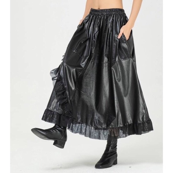Dresses & Skirts - Faux leather skirt
